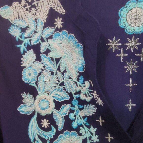 Solitaire Navy Blue Long Sleeve Embroidered Tunic Top XL Rayon Button Roll-Up Sl - Picture 7 of 16